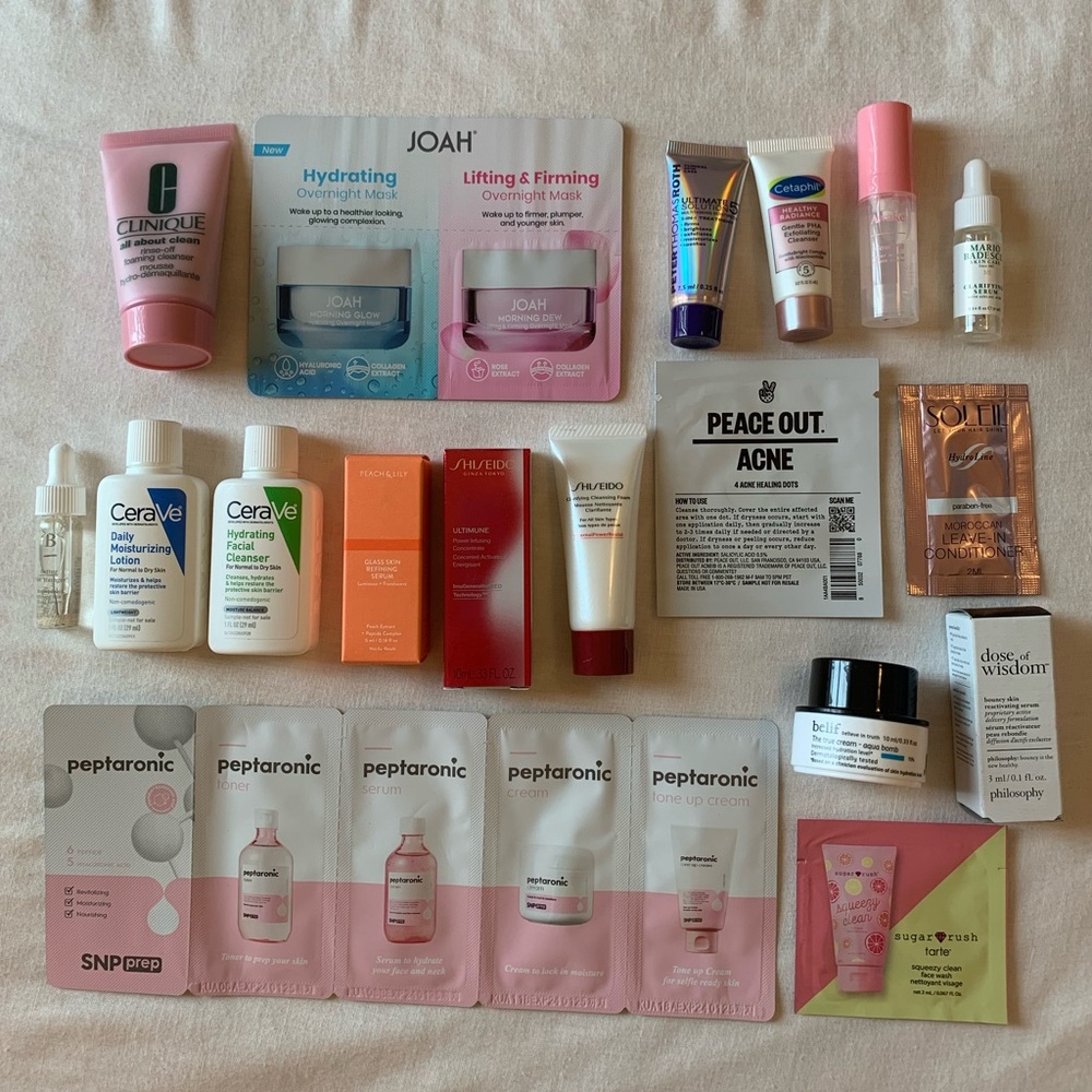 NIB - 18 Piece Beauty Sampler Bundle
